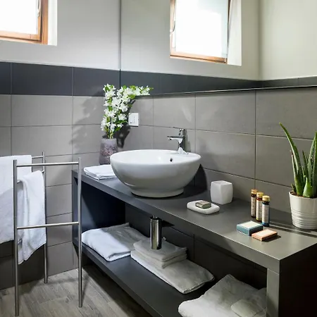 Residenza Del Borgo Lägenhetshotell Bergamo